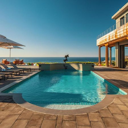Sky Villa Boutique Hotel By Raw Africa Collection Plettenberg Bay Bagian luar foto The pool at the Cape Town edition