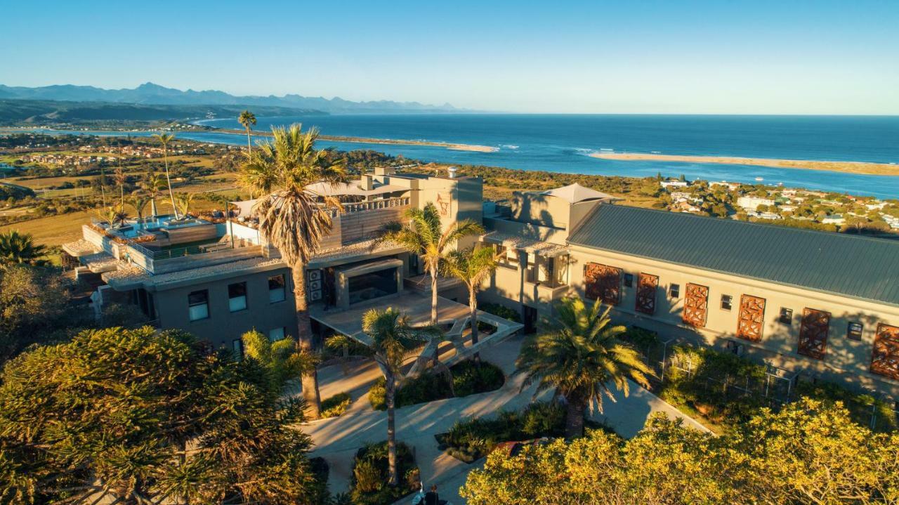 Sky Villa Boutique Hotel By Raw Africa Collection Plettenberg Bay Bagian luar foto Aerial view of the campus