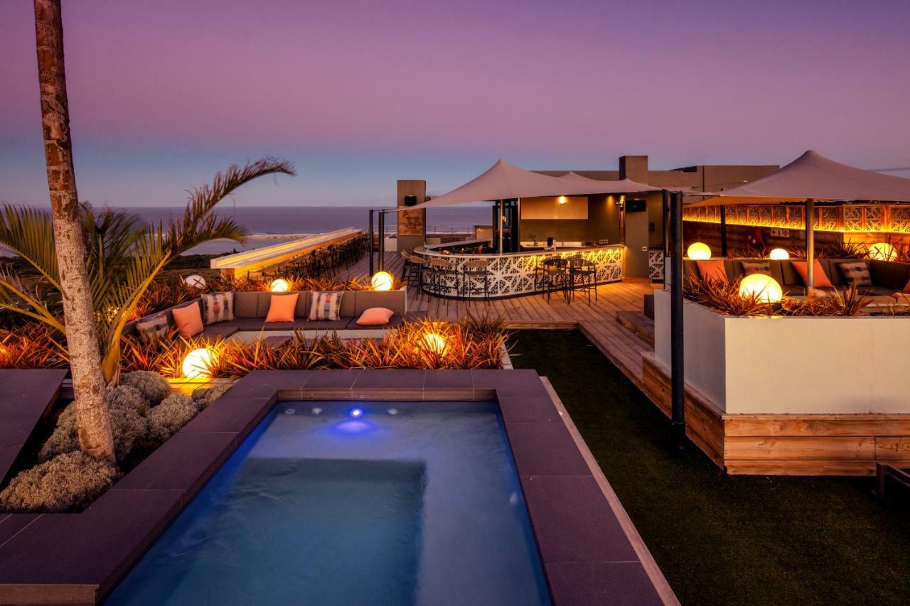 Sky Villa Boutique Hotel By Raw Africa Collection Plettenberg Bay Bagian luar foto The Cape Town rooftop bar